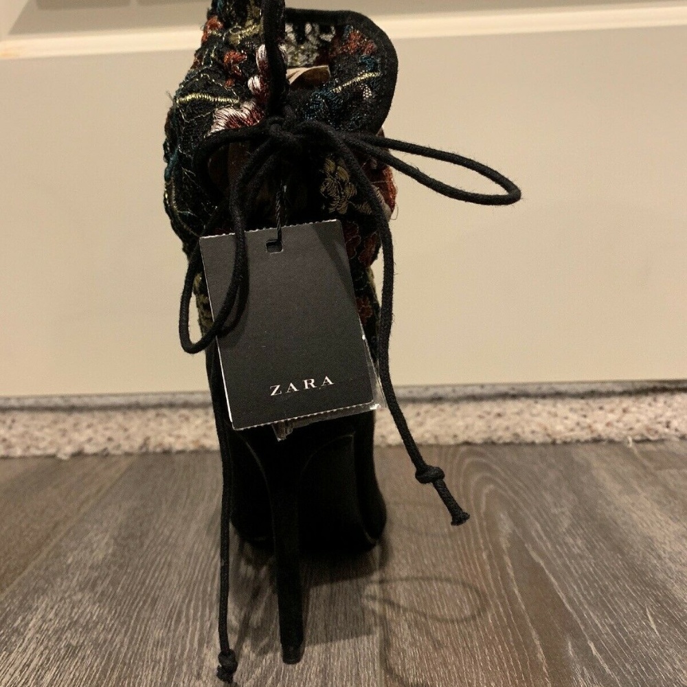 Zara Basic Collection Sz 36 Eur, 5.5 US heels NWT - Picture 3 of 7